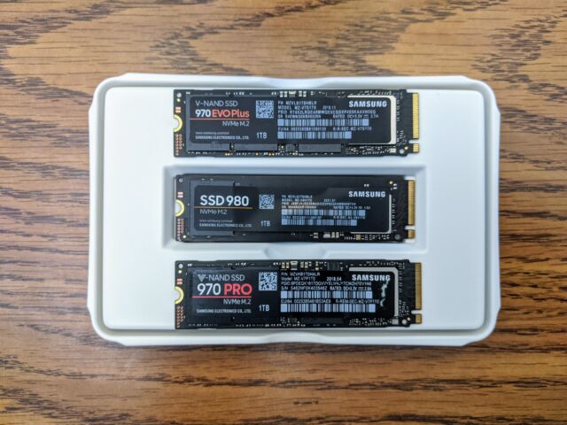 Samsungs 970 Evo Plus (oben) und 980 (Mitte) sind Solid State Drives für mittelständische Verbraucher.