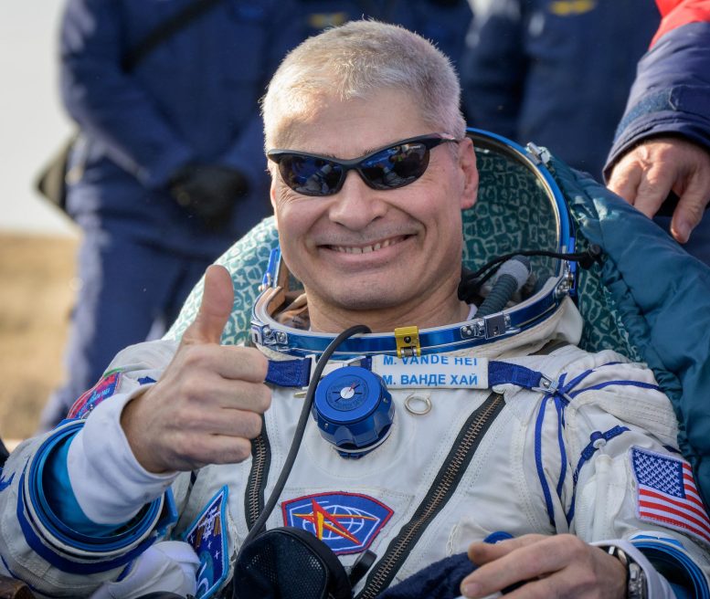 NASA-Astronaut Mark Vandy ist nach der Landung
