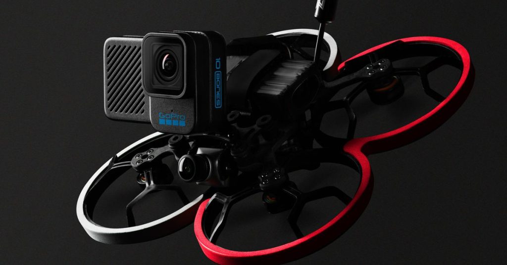 Die neue GoPro-Kamera ist die Hero10 Black Bones – und Sie können sie an einer Drohne befestigen