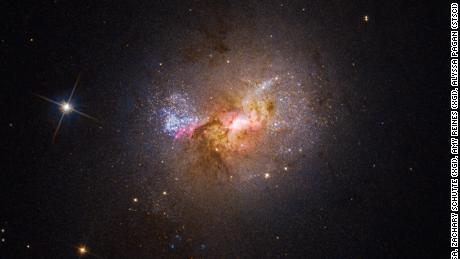 Das Schwarze Loch, das die Geburt von Sternen antreibt, lässt Wissenschaftler eine doppelte Aufgabe erledigen