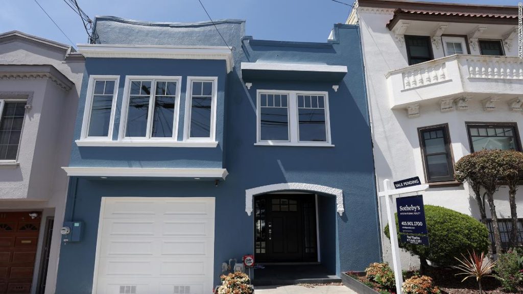 Die US-Eigenheimverkäufe gingen im April erneut zurück, da die Preise einen neuen Rekord erreichten
