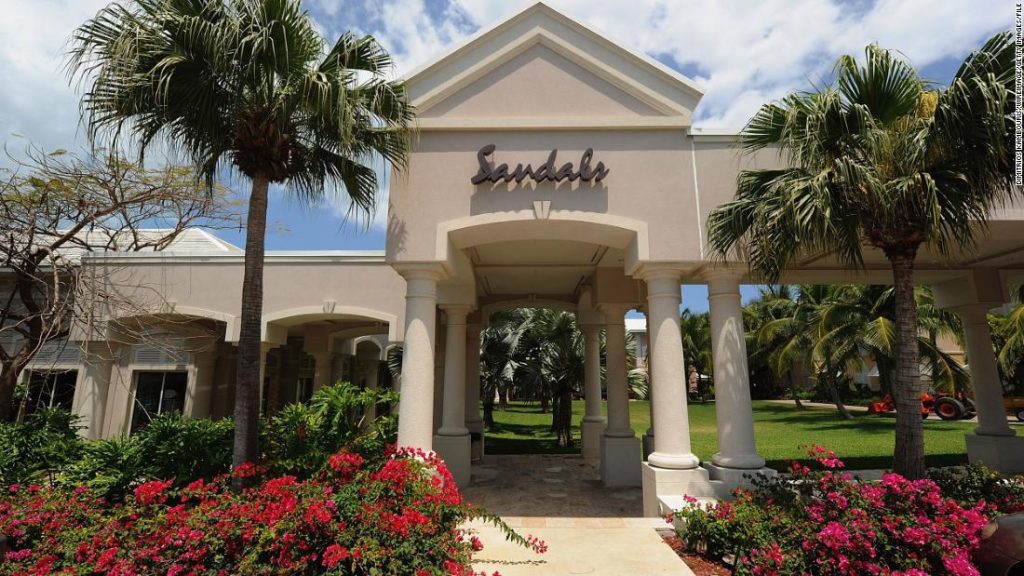 Todesfälle durch Sandalen Bahamas: Drei Amerikaner, die letzten Monat in einem Resort tot aufgefunden wurden, starben an einer Kohlenmonoxidvergiftung, teilte die Polizei mit.
