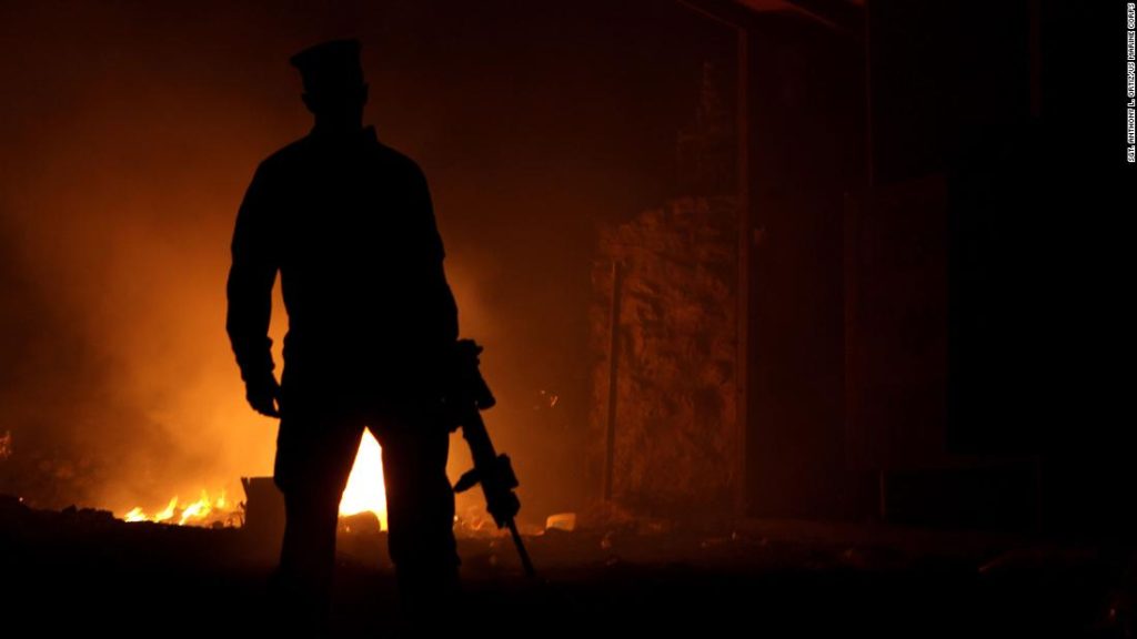 Der Senat verabschiedet ein wegweisendes Gesetz, um Veteranen zu helfen, die Gefahr laufen, während des Militärdienstes verbrannt zu werden