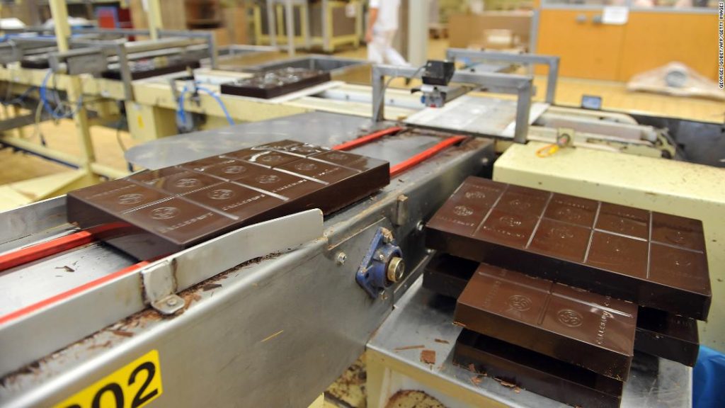 Salmonellen: Barry Callebaut, die größte Schokoladenfabrik der Welt, schließt wegen Ausbruch