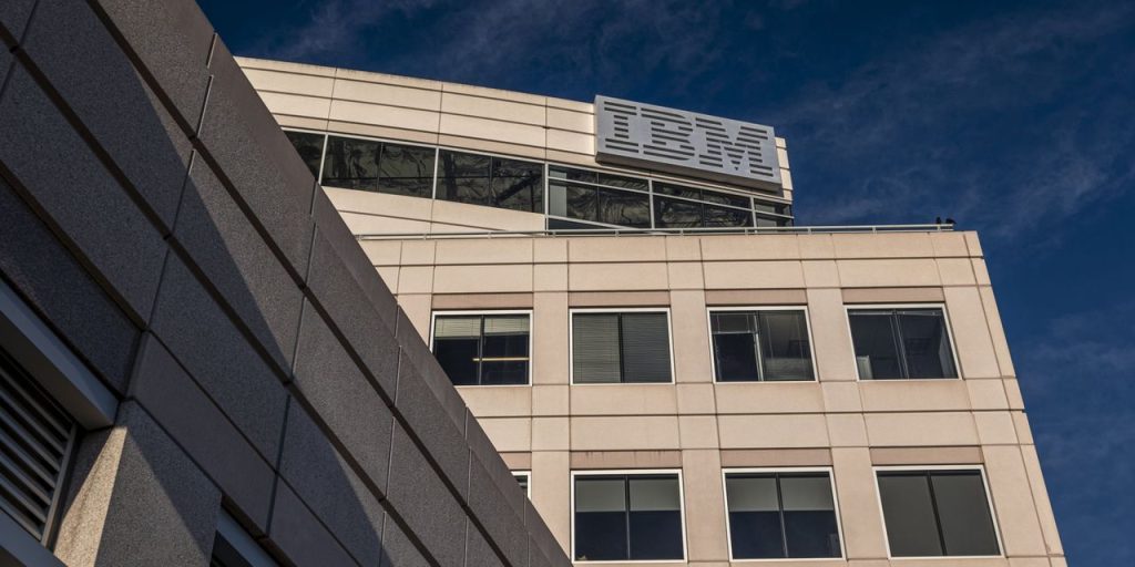 IBM Gewinnschätzungen.  Der CEO sagt, dass die Nachfrage nach der Technologie weiterhin stark ist.