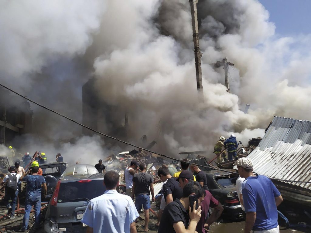 1 Tote und 36 Verletzte bei Feuerwerksexplosion auf dem Markt in Eriwan