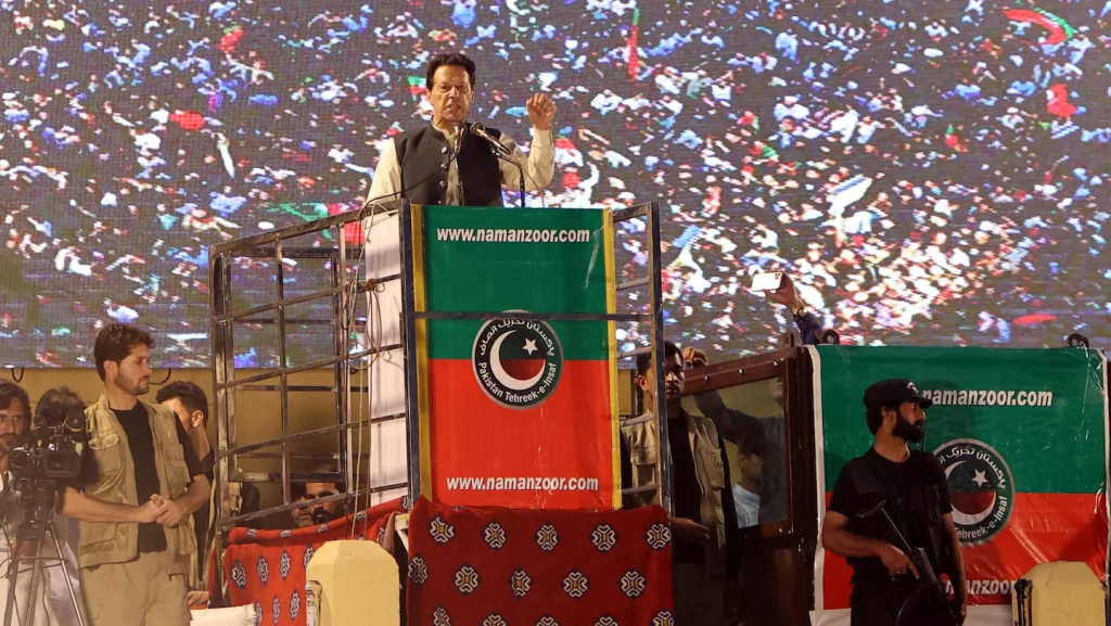 Imran Khan, der ehemalige pakistanische Führer, angeklagt nach dem Terrorism Act