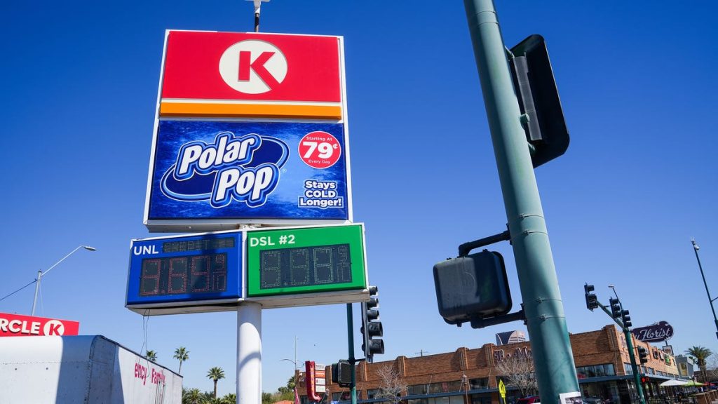 Circle K ermäßigt die Gaspreise an einigen Standorten.  Wo bekommt man das Angebot?
