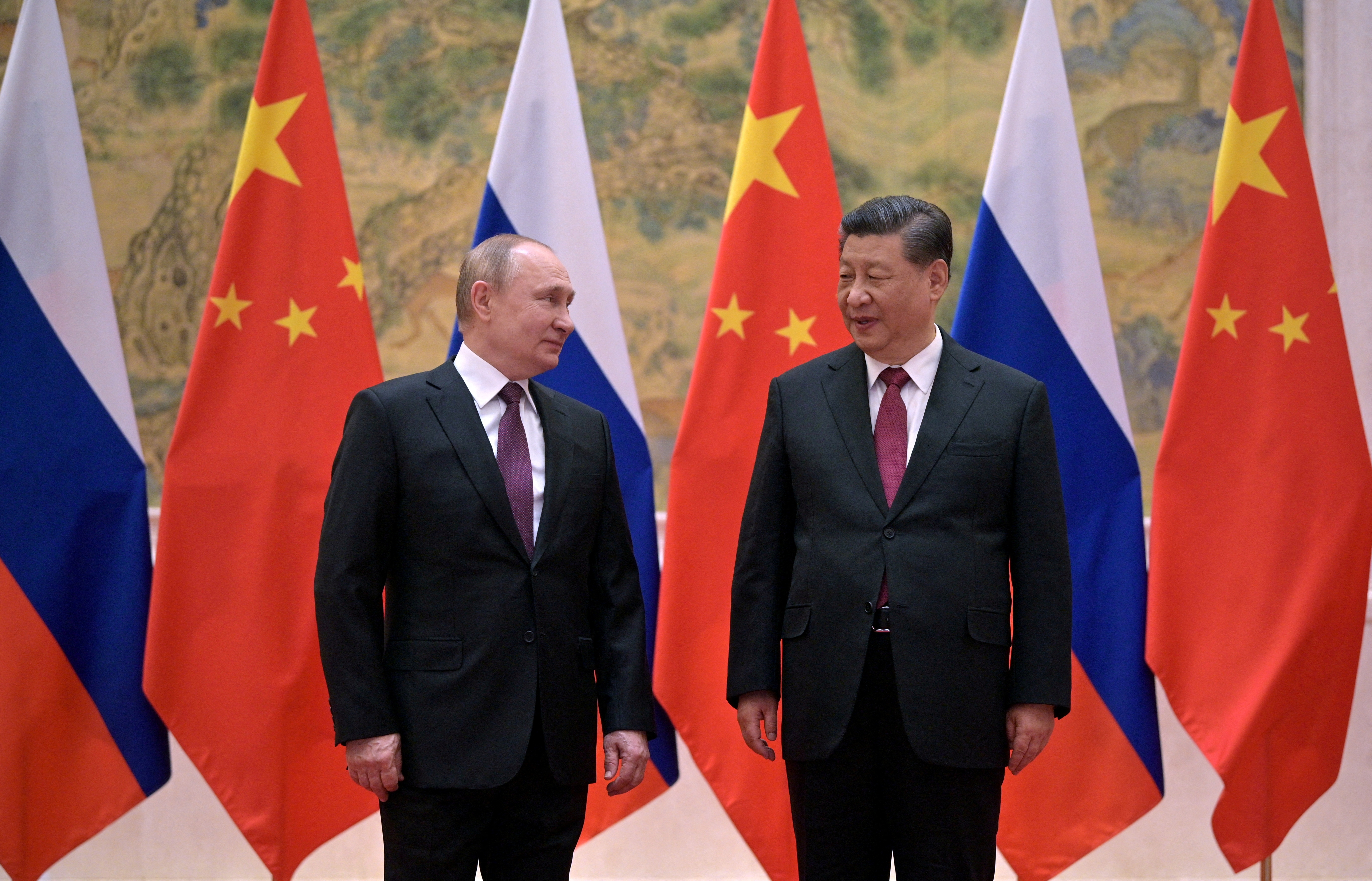 Der russische Präsident Putin trifft den chinesischen Präsidenten Xi in Peking