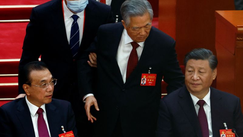 Hu Jintao: Der ehemalige chinesische Führer führte unerwartet vom Parteitag