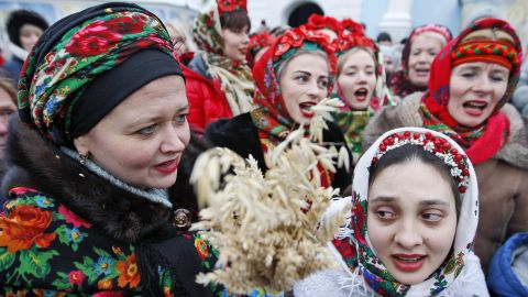 Ukrainische orthodoxe Christen feiern Weihnachten am 7. Januar 2016.